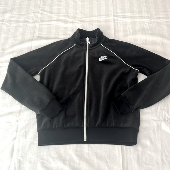 Nike Tops - Vintage Y2K Nike velour full zip warm up jacket